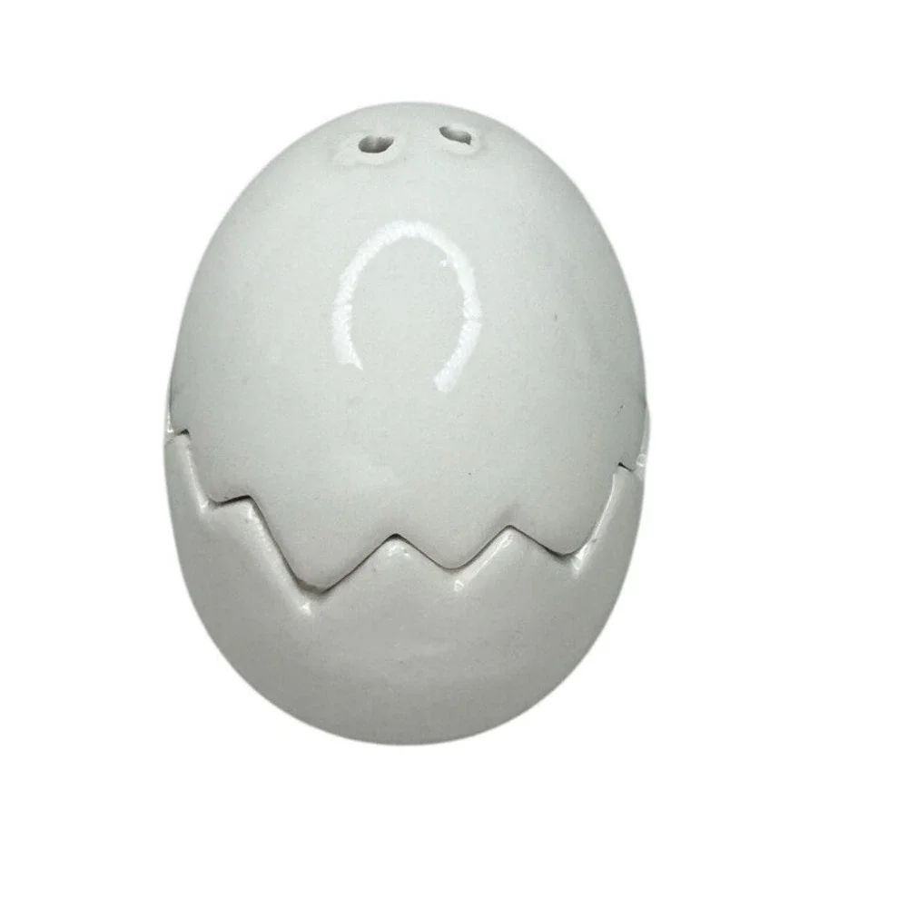Vintage Ceramic Egg Salt Pepper Shakers White Cracked Shell Japan‎